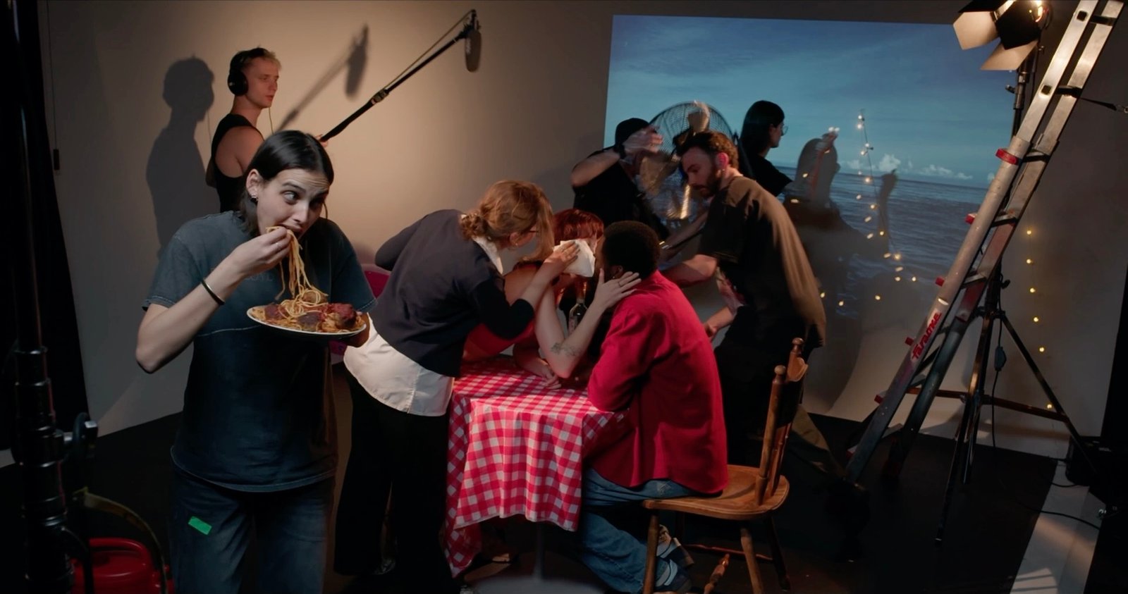 Standbild aus Creative Madness von Ilaria Tonetti
